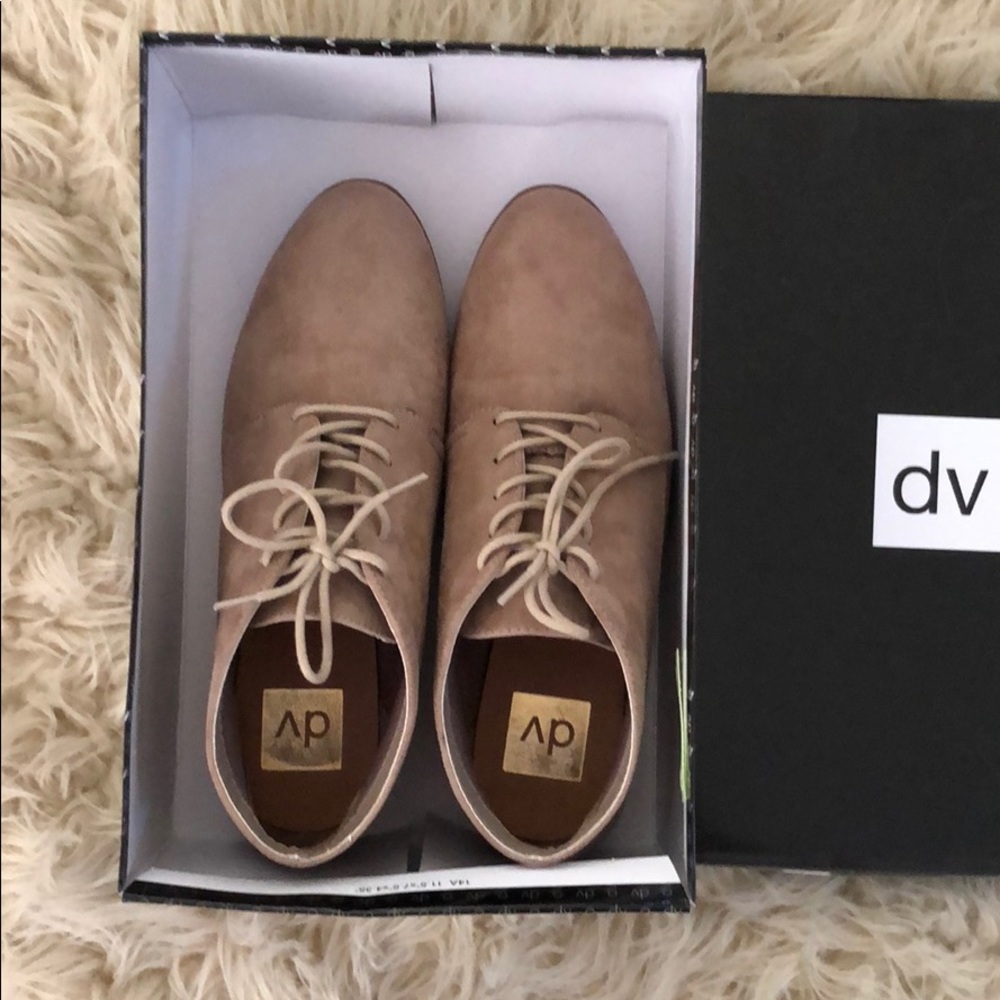 DV - Taupe Booties
